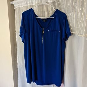 Roz & Ali blue top!!!